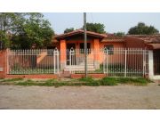 Peña Inmobiliaria y Construcciones vende casa en San Lorenzo a 2 c/ de la cooperativa San Lorenzo
