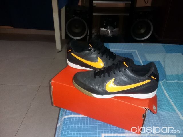 Nike tiempo futsal clearance 2017