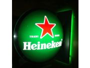 Cartel luminoso de Heineken vendo funciona