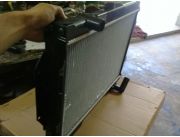 Radiador para Mitsubichi L200 nuevo en caja