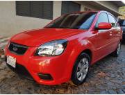 KIA RIO AÑO 2011 MECÁNICO NAFTERO DE GARDEN COLOR ROJO SANGRE KIA RIO AÑO 2011 MECÁNICO NAFTERO DE GARDEN COLOR ROJO SANGRE