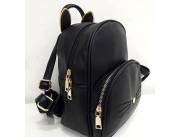 MOCHILA NEGRA CON BIGOTE GATUNO MOCHILA NEGRA CON BIGOTE GATUNO