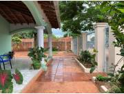 Vendo hermosa residencia en el Barrio Obrero de CDE - Paraguay 1.200 m2 plano.