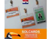 Porta tarjetas transparente flexible con prendedor
