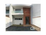 VENDO 2 DUPLEX ZONA LOS LAURELES VENDO 2 DUPLEX ZONA LOS LAURELES