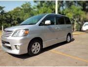 TOYOTA NOAH RECIÉN IMPORTADO - CON GARANTÍA DE CAMBIO DE VOLANTE - AÑO 2005 TOYOTA NOAH RECIÉN IMPORTADO - CON GARANTÍA DE CAMBIO DE VOLANTE - AÑO 2005
