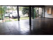VENDO RESIDENCIA EN EL BARRIO LOS LAURELES DE ASUNCION VENDO RESIDENCIA EN EL BARRIO LOS LAURELES DE ASUNCION