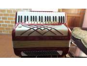 Acordeon Alemán Hohner Favorit IP IV (acepto acordeon parte de pago) Acordeon Alemán Hohner Favorit IP IV (acepto acordeon parte de pago)