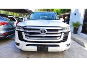 TOYOTA LAND CRUISER 2022 0KM IMPORTADA DE DUBAI FULL EQUIPO / SOLO PARA EXIGENTES!! TOYOTA LAND CRUISER 2022 0KM IMPORTADA DE DUBAI FULL EQUIPO / SOLO PARA EXIGENTES!!