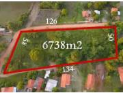 Vendo terreno de 6738 m2 en esquina en Isla Aranda Limpio