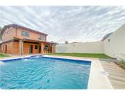 Hermosa casa con piscina a estrenar - Villa Elisa