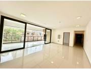 En Alquiler Moderno y Amplio Departamento de 200 m2 - 3 Habitaciones - Barrio Las Mercedes