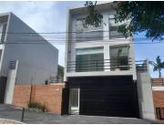 Oportunidad Vendo Hermoso Duplex Barrio Jara a 3 cuadras de la Avda. Brasilia