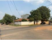 En venta casa con importante terreno en San Lorenzo, zona Pinedo.