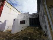 Vendo casa antigua zona colegio cristo rey Vendo casa antigua zona colegio cristo rey