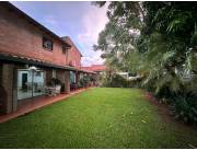 Inmueble Santisima Trinidad 5 Dormitorios con piscina Inmueble Santisima Trinidad 5 Dormitorios con piscina