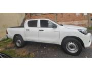 TOYOTA HILUX CAJA MECANICA AÑO 2023 4X2 DE TOYOTOSHI TOYOTA HILUX CAJA MECANICA AÑO 2023 4X2 DE TOYOTOSHI