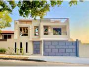 RESIDENCIA A ESTRENAR EN LOS LAURELES RESIDENCIA A ESTRENAR EN LOS LAURELES