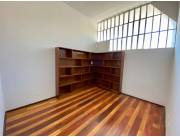 Alquilo amplia casa para uso comercial o residencial, ubicada EN ASUNCION VILLA AURELIA Alquilo amplia casa para uso comercial o residencial, ubicada EN ASUNCION VILLA AURELIA