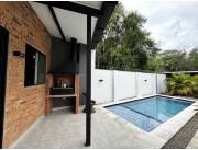 VENDO LUJOSA CASA 3 DORMITORIOS SAN BERNARDINO VENDO LUJOSA CASA 3 DORMITORIOS SAN BERNARDINO