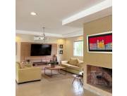 Vendo casa de 5 dormitorios en Ykua Sati Asunción. Vendo casa de 5 dormitorios en Ykua Sati Asunción.