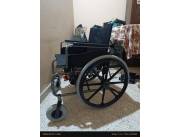 Silla de ruedas reforzado y totalmente equipado Silla de ruedas reforzado y totalmente equipado