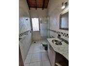 ALQUILO DUPLEX DE DOS DORMITORIOS EN BARRIO MBURUCUYA ALQUILO DUPLEX DE DOS DORMITORIOS EN BARRIO MBURUCUYA