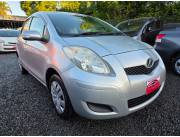Hermoso toyota New Vitz Rec. Import. Sin detalles con poco kilometraje color gris plata añ Hermoso toyota New Vitz Rec. Import. Sin detalles con poco kilometraje color gris plata añ