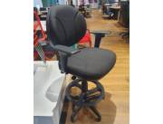 SILLA CAJERA DE TELA C/ POSA PIE 110 K MACOX( 6735) SILLA CAJERA DE TELA C/ POSA PIE 110 K MACOX( 6735)