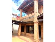 VENTA CASA - SALIDA A 2 CALLES - SAN LORENZO VENTA CASA - SALIDA A 2 CALLES - SAN LORENZO