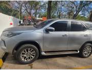 OFERTO Toyota fortuner SRV 2021/21 Motor 2.8 Diesel automático OFERTO Toyota fortuner SRV 2021/21 Motor 2.8 Diesel automático