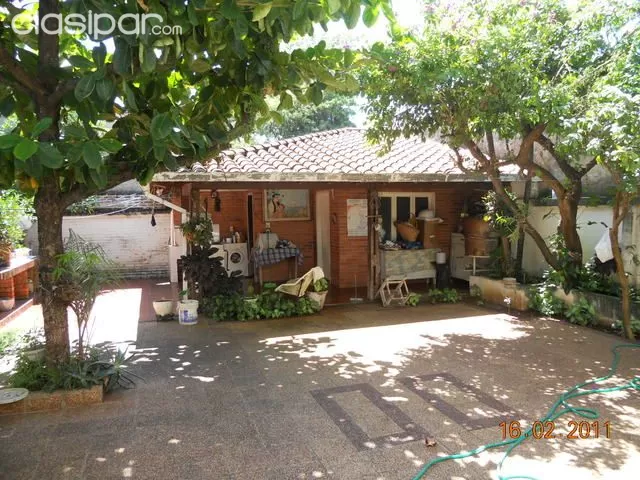 VENDO CASA DE 2 PLANTAS ZONA TRINIDAD. Negociable — foto 2