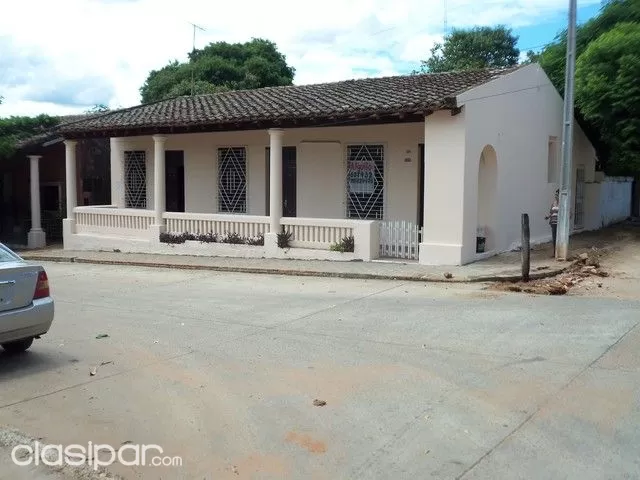 CARAPEGUA EN PLENO CENTRO ALQUILO — foto 2