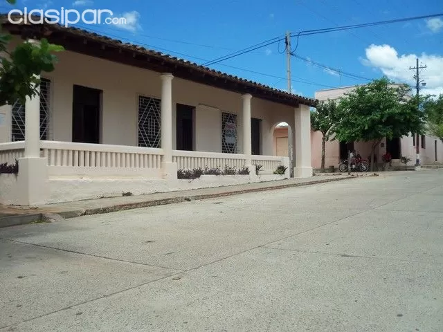 CARAPEGUA EN PLENO CENTRO ALQUILO — foto 3