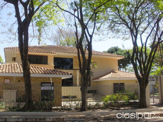 VENDO HERMOSA CASA TIPO MANSION CONTINUACION AV. MCAL. LOPEZ — foto 3