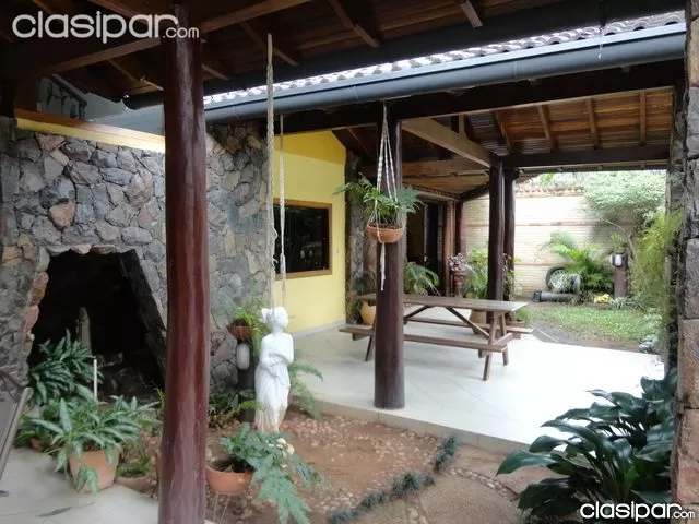 “VENDO HERMOSA RESIDENCIA ZONA YACHT Y GOLF CLUB” — foto 2