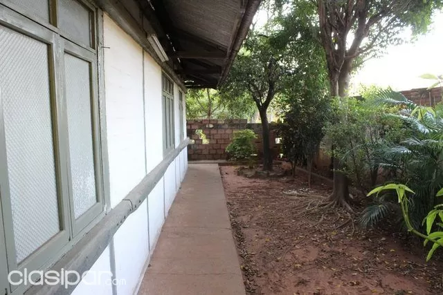 VENDO CASA CON GALPÓN ESPECIAL PARA INVERSIÓN — foto 3