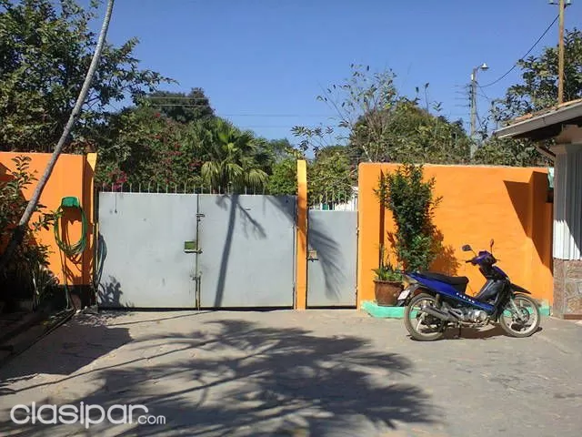 VENDO CASA EN LOMA PYTA A TRES CUADRAS DEL COLEGIO VICENTE MONGELOS Y MATERNO INFANTIL...A — foto 3