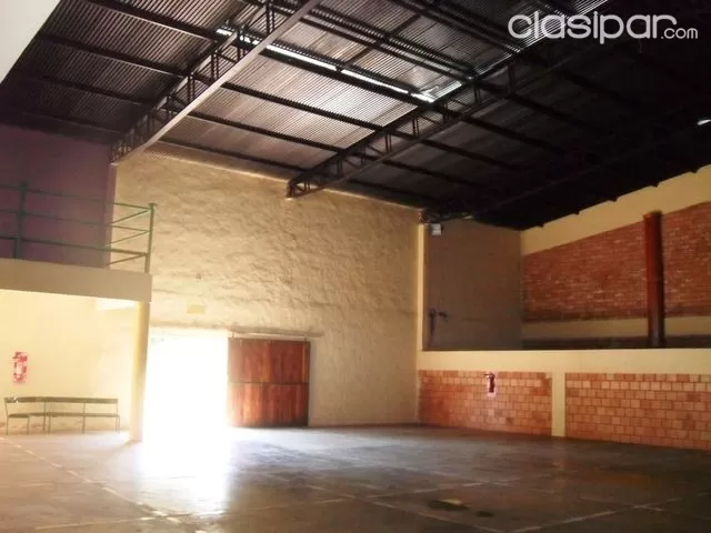 IMPRESIONANTE Complejo Edilicio de 2.200m2 en CAACUPEMI. Terreno de 3.300m2. — foto 2