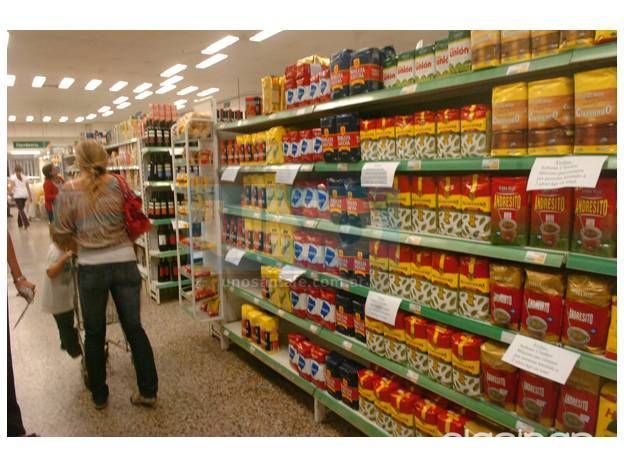 VENDO SUPER MERCADO FUNCIONANDO A FULL EN ZONA DE LUQUE — foto 2