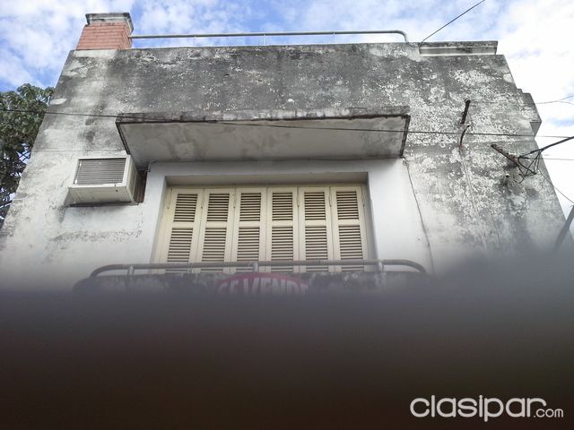 EN MICROCENTRO DE ASUNCION: Casa antigua 5 habitaciones y 4 baños, Terreno de calle a calle Zonal Colegio Monseñor — foto 2