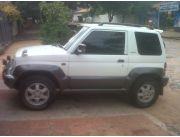 DUENA VENDO IMPECABLE PAJERO JUNIOR 4X4 MOTOR 1.100 ECONOMICOOOO!!! AÑO 98 TITULO AL DIA !!!!