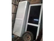 VENDO PUERTAS Y PERCIANAS