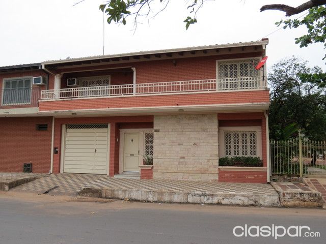 HERMOSA CASA EN PLENO CENTRO DE LUQUE-VENDO!!!!! — foto 2
