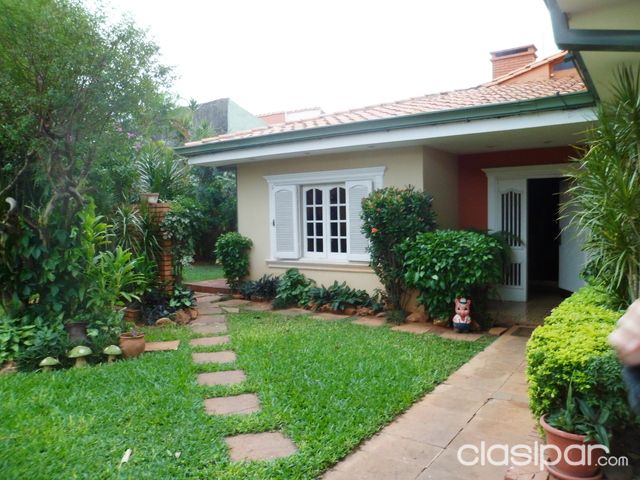 EN VENTA HERMOSA CASA EN BARRIO HERRERA — foto 3