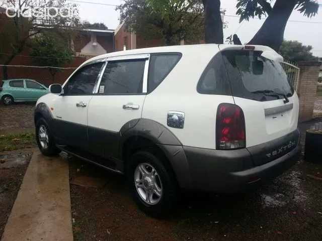 Ssangyong Rexton 2003 — foto 3