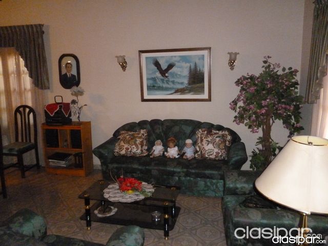 RESIDENCIA EN VILLA ADELA LUQUE — foto 3
