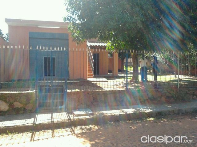 VENDO CASA EN CAPIATA A CUADRAS DE LA RUTA 2 KM 18 EN EL SEMAFORO pasado pechugon, recibo doble cabina como parte de pago nissan o toyota — foto 2