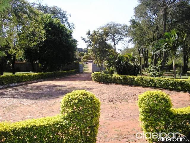 CASA QUINTA EN PLENO CENTRO DE GRAN ASUNCION!!! — foto 2