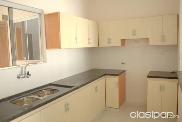 VENDO DUPLEX A UNA CUADRA DE MADAMA LINCH Y MEDIA CUADRA DE MOISES BERTONI — foto 2